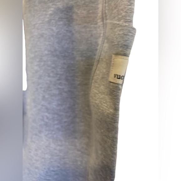 NWT Vuori granite pocket leggings Size M - Picture 4 of 6